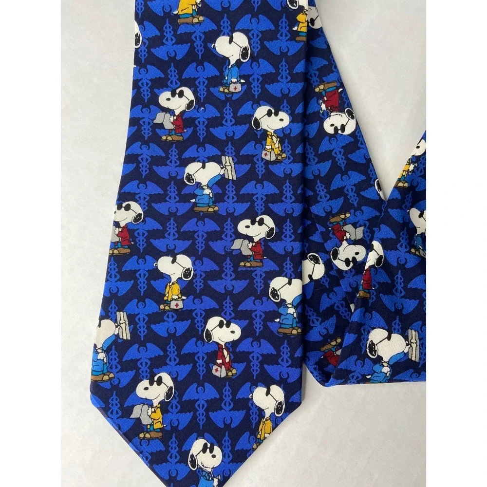 Vintage Snoopy Peanuts Medical Doctor Silk Tie‎ Blue Open Wide Woof RN USA